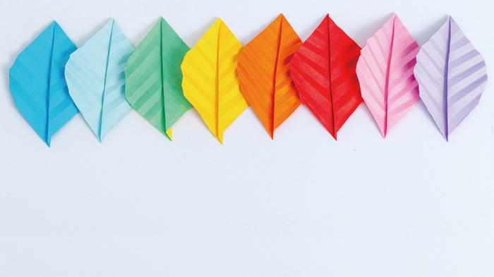 Colorful origami leaves PPT background image