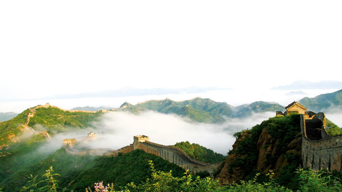 Smoky Great Wall PPT background picture